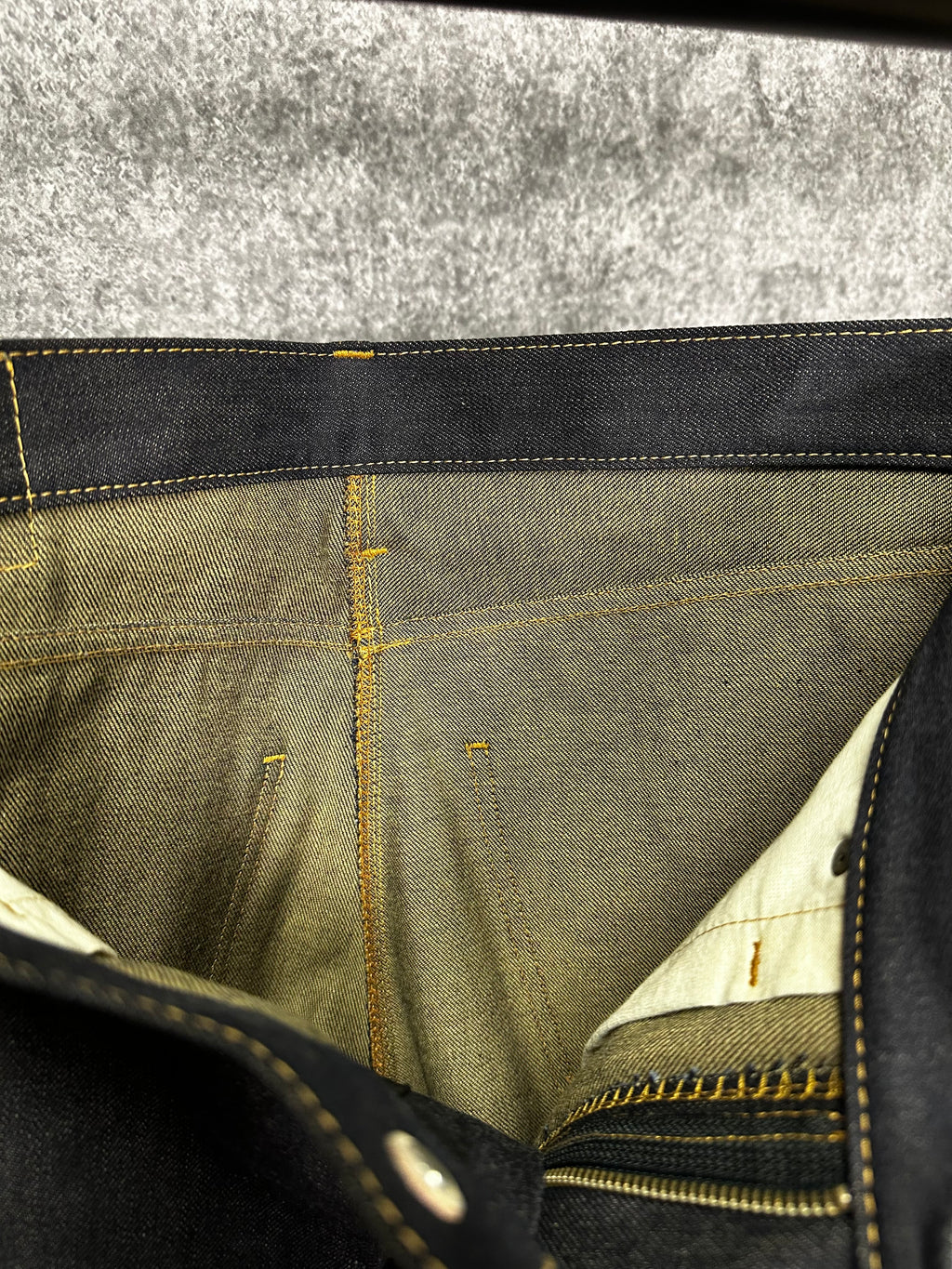 12oz Dark Indigo Brown Weft Selvedge 34 x 30