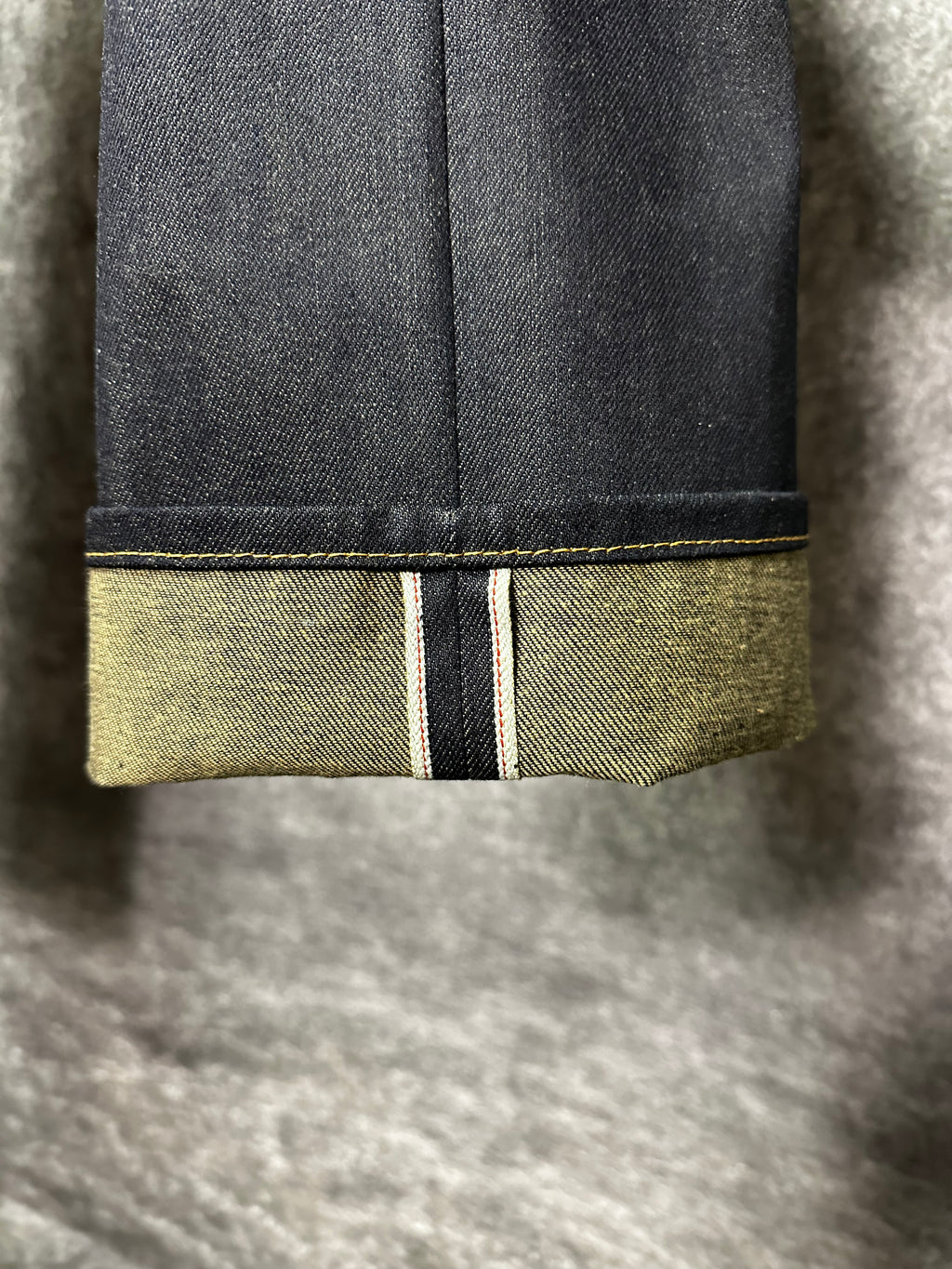 12oz Dark Indigo Brown Weft Selvedge 34 x 30