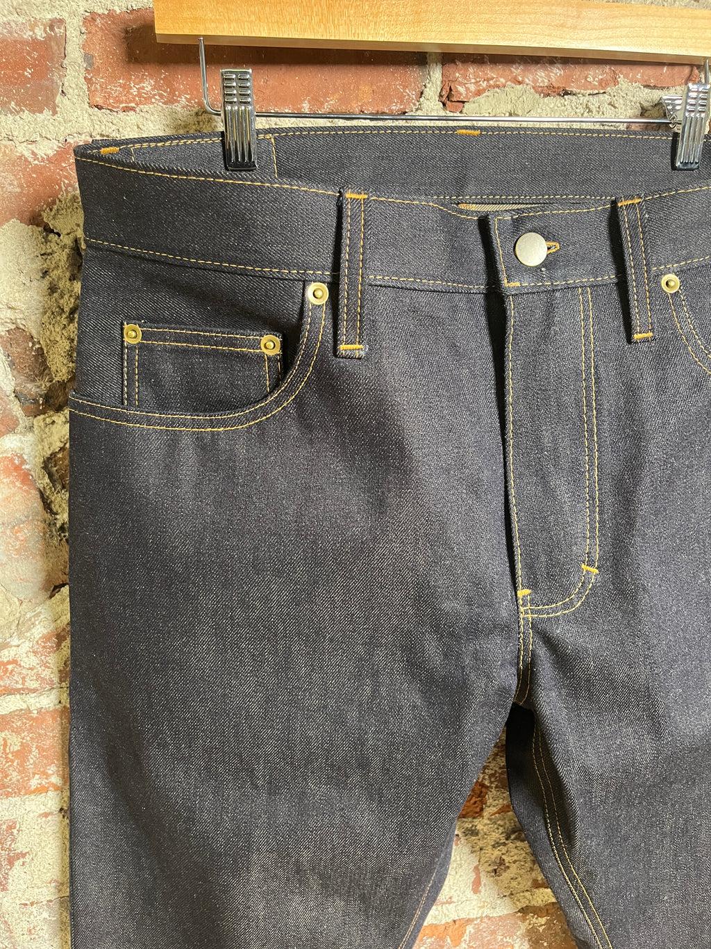 12oz Dark Indigo Brown Weft Selvedge 34 x 32